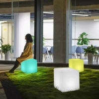 Светильник Куб 40 с питанием от АКБ, RGB Светильник Куб 40 с питанием от АКБ, RGB