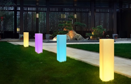 Светильник Колонна 30х115  питание от АКБ, RGB